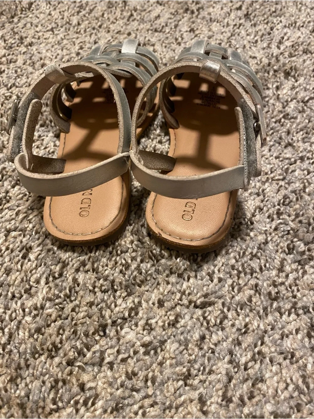 Old Navy Faux-Leather Fisherman Sandals for Toddler Girls Silver Metallic Size 8